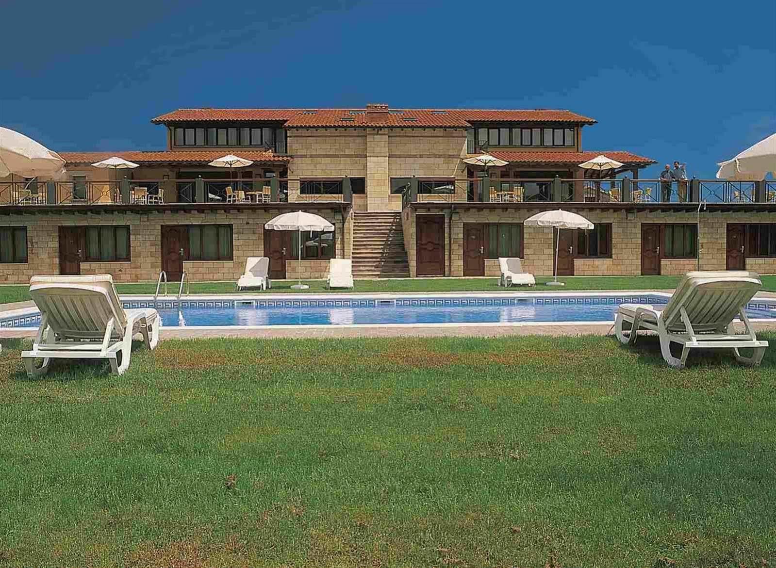 Hotel Don Silvio Colombres Exterior foto